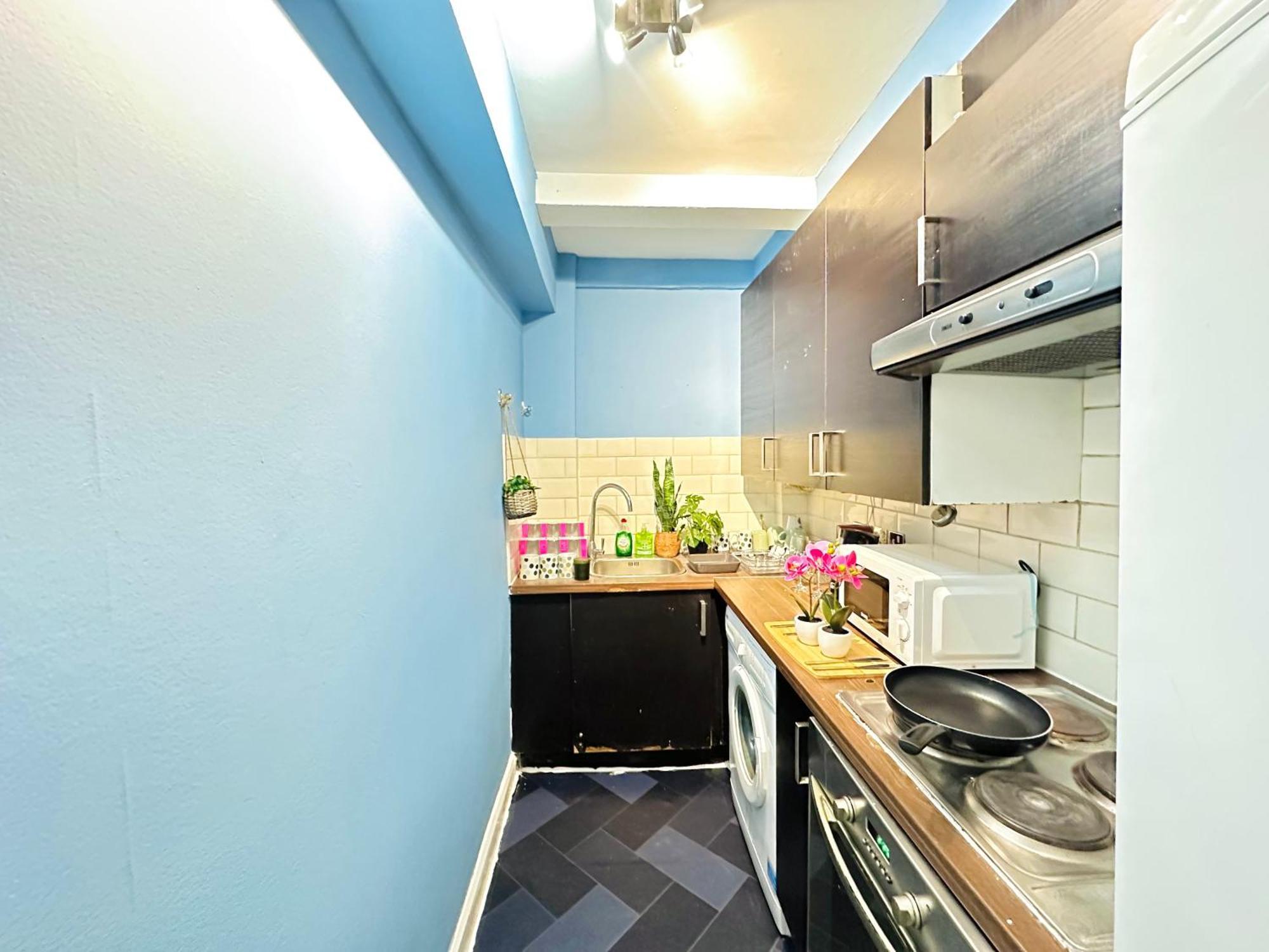 Hyde Park Comfortable Two Bedroom Apartment London Eksteriør billede