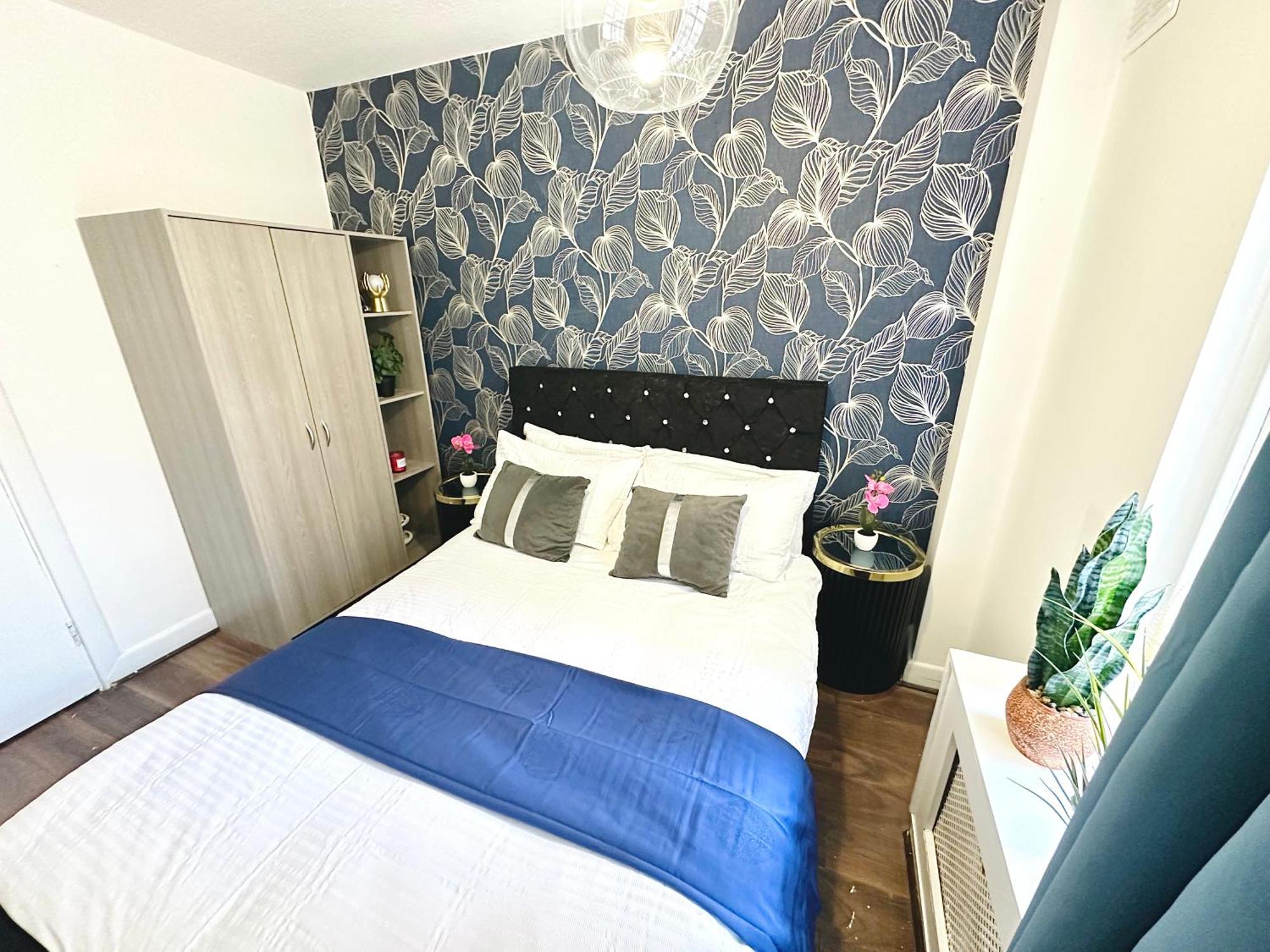 Hyde Park Comfortable Two Bedroom Apartment London Eksteriør billede