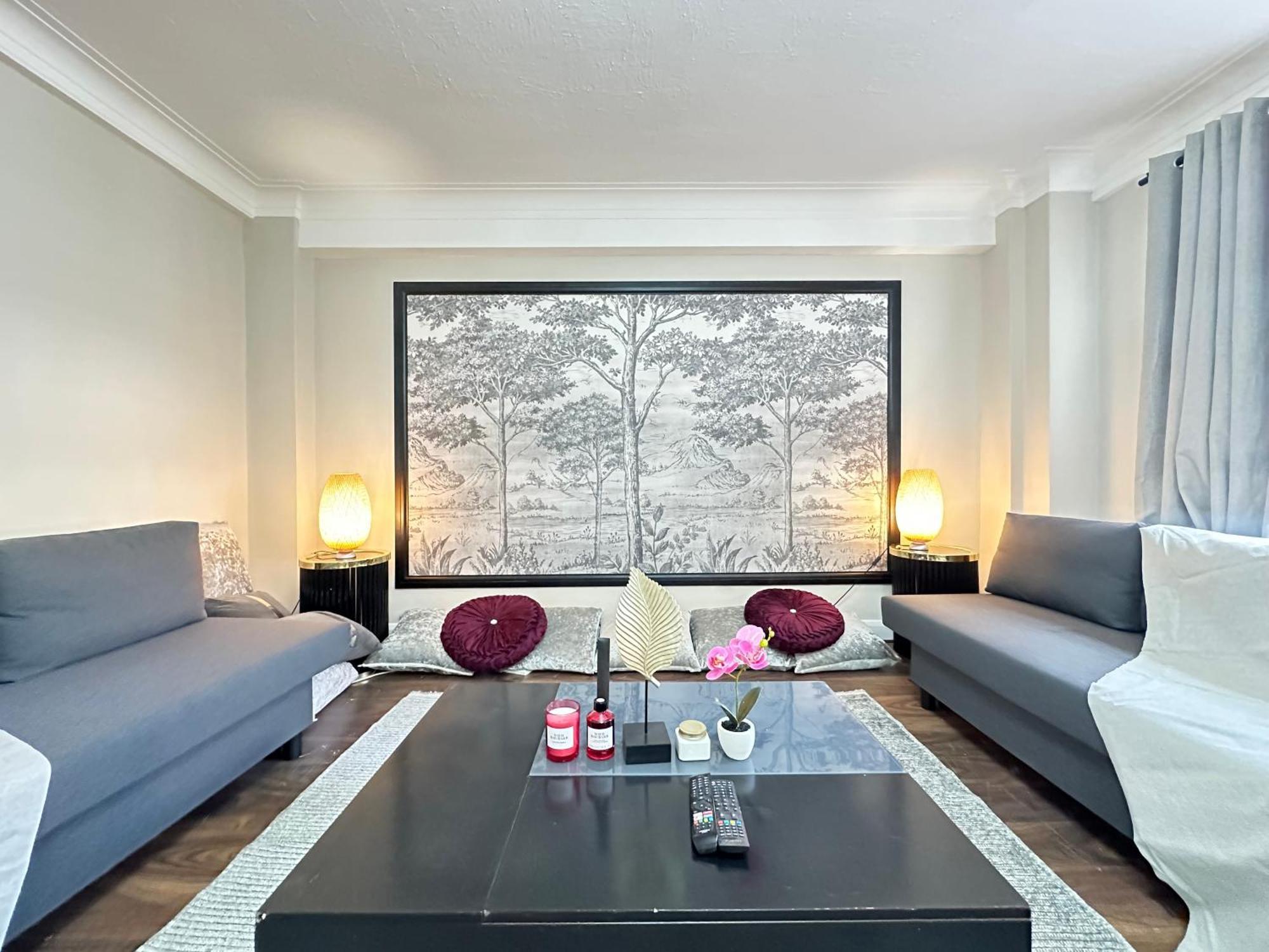 Hyde Park Comfortable Two Bedroom Apartment London Eksteriør billede